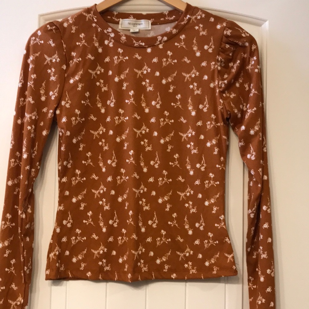 WOmens size small shirt